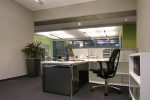 Sekretariat mit integrierten Tresenbereich