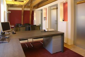 Büro mit Besprechungsecke