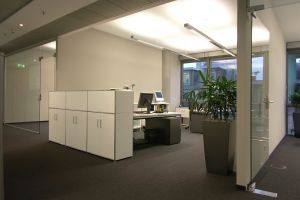 Sekretariat mit integrierten Tresenbereich