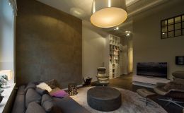 Wohnzimmer mit Blick zum Eingangsbereich