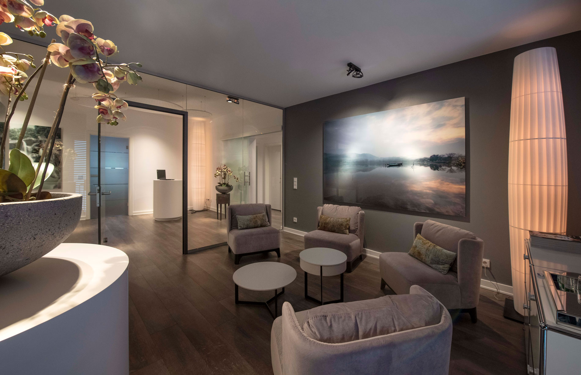 W+P Helmut Warnstedt Innenarchitekt Arztpraxis Hamburg Empfang